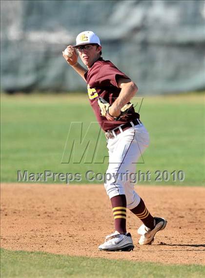 Thumbnail 3 in Salpointe Catholic vs. Esperanza (Diamond Sports National Classic) photogallery.