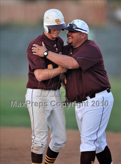 Thumbnail 2 in Salpointe Catholic vs. Esperanza (Diamond Sports National Classic) photogallery.
