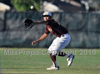 Thumbnail 2 in Salpointe Catholic vs. Esperanza (Diamond Sports National Classic) photogallery.