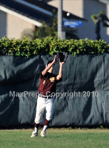Thumbnail 3 in Salpointe Catholic vs. Esperanza (Diamond Sports National Classic) photogallery.