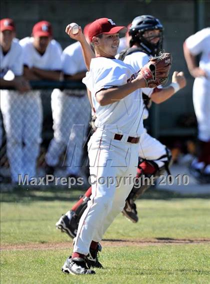 Thumbnail 1 in Salpointe Catholic vs. Esperanza (Diamond Sports National Classic) photogallery.
