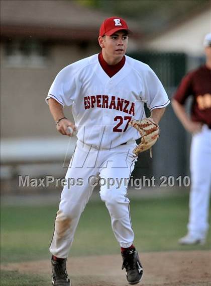 Thumbnail 2 in Salpointe Catholic vs. Esperanza (Diamond Sports National Classic) photogallery.