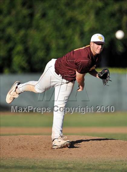 Thumbnail 1 in Salpointe Catholic vs. Esperanza (Diamond Sports National Classic) photogallery.