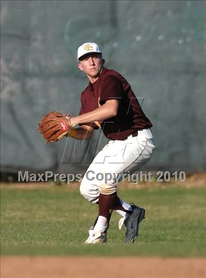 Thumbnail 1 in Salpointe Catholic vs. Esperanza (Diamond Sports National Classic) photogallery.