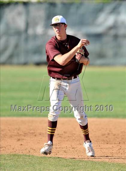 Thumbnail 2 in Salpointe Catholic vs. Esperanza (Diamond Sports National Classic) photogallery.