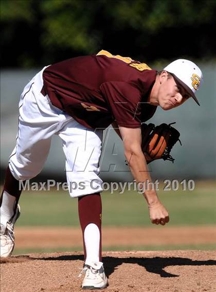 Thumbnail 3 in Salpointe Catholic vs. Esperanza (Diamond Sports National Classic) photogallery.