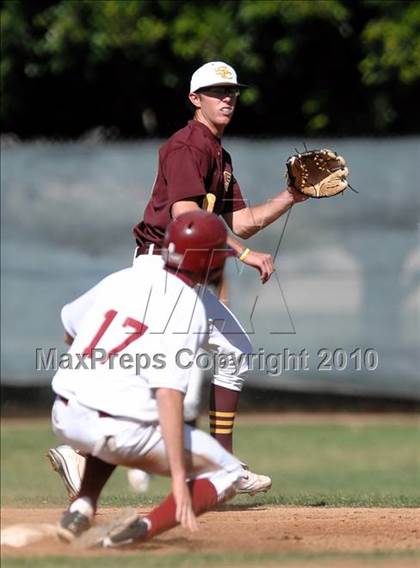 Thumbnail 1 in Salpointe Catholic vs. Esperanza (Diamond Sports National Classic) photogallery.