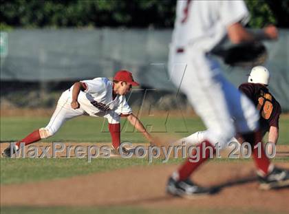 Thumbnail 2 in Salpointe Catholic vs. Esperanza (Diamond Sports National Classic) photogallery.
