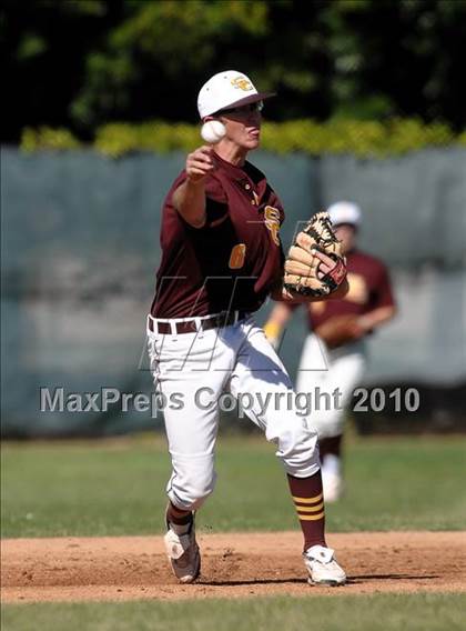 Thumbnail 1 in Salpointe Catholic vs. Esperanza (Diamond Sports National Classic) photogallery.