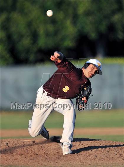 Thumbnail 2 in Salpointe Catholic vs. Esperanza (Diamond Sports National Classic) photogallery.