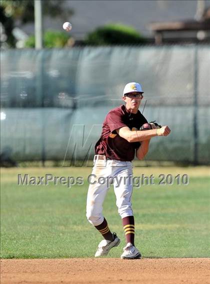 Thumbnail 3 in Salpointe Catholic vs. Esperanza (Diamond Sports National Classic) photogallery.