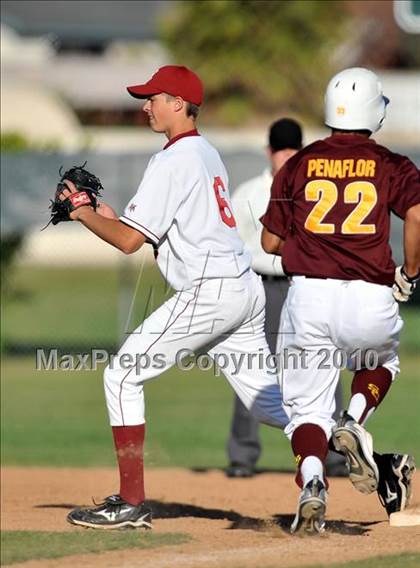 Thumbnail 1 in Salpointe Catholic vs. Esperanza (Diamond Sports National Classic) photogallery.