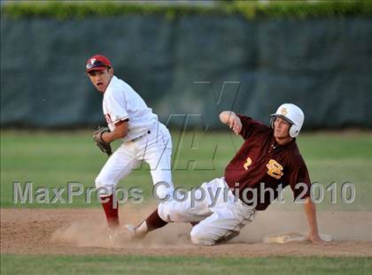 Thumbnail 2 in Salpointe Catholic vs. Esperanza (Diamond Sports National Classic) photogallery.