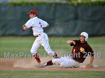 Thumbnail 1 in Salpointe Catholic vs. Esperanza (Diamond Sports National Classic) photogallery.