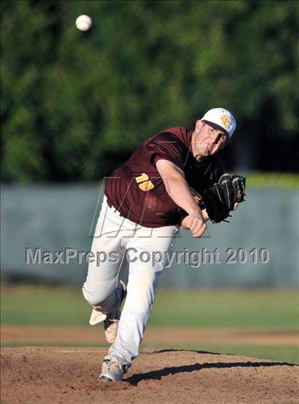 Thumbnail 2 in Salpointe Catholic vs. Esperanza (Diamond Sports National Classic) photogallery.