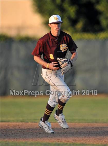 Thumbnail 2 in Salpointe Catholic vs. Esperanza (Diamond Sports National Classic) photogallery.