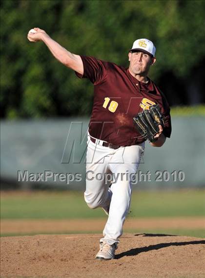 Thumbnail 1 in Salpointe Catholic vs. Esperanza (Diamond Sports National Classic) photogallery.