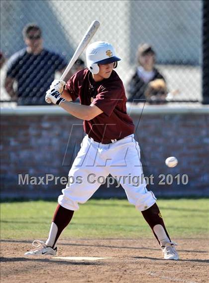 Thumbnail 3 in Salpointe Catholic vs. Esperanza (Diamond Sports National Classic) photogallery.