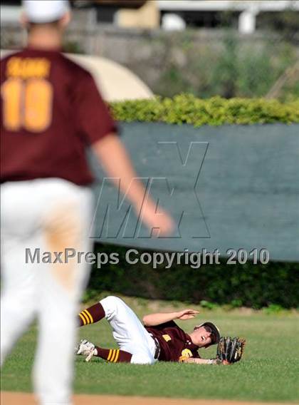 Thumbnail 2 in Salpointe Catholic vs. Esperanza (Diamond Sports National Classic) photogallery.