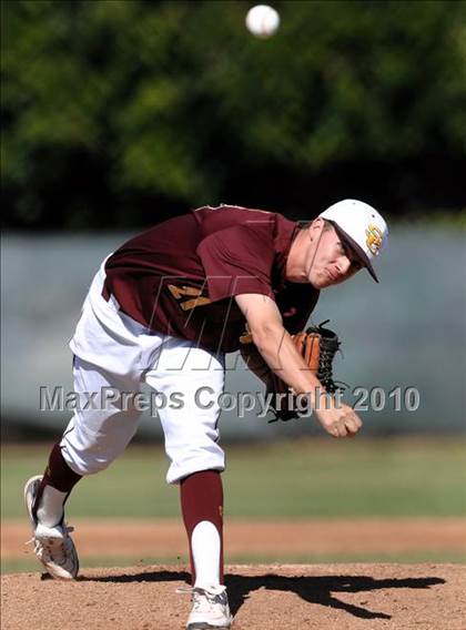 Thumbnail 3 in Salpointe Catholic vs. Esperanza (Diamond Sports National Classic) photogallery.