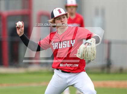 Thumbnail 1 in Beau Chene @ Brusly photogallery.