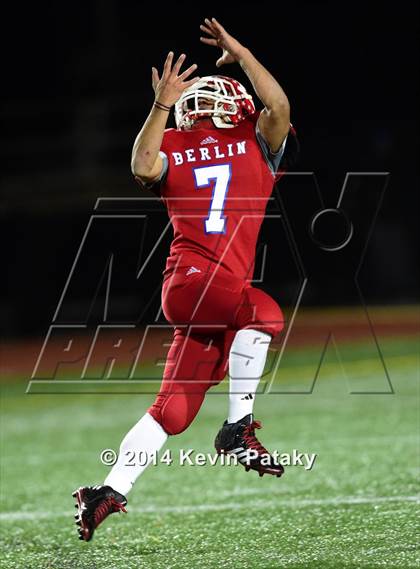 Thumbnail 3 in Brookfield vs. Berlin (CIAC Class M-Large Final) photogallery.