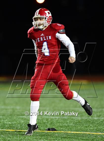 Thumbnail 1 in Brookfield vs. Berlin (CIAC Class M-Large Final) photogallery.
