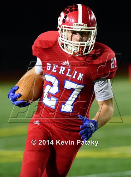 Thumbnail 2 in Brookfield vs. Berlin (CIAC Class M-Large Final) photogallery.
