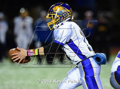 Thumbnail 1 in Brookfield vs. Berlin (CIAC Class M-Large Final) photogallery.