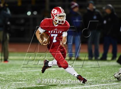 Thumbnail 1 in Brookfield vs. Berlin (CIAC Class M-Large Final) photogallery.