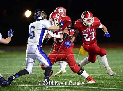 Thumbnail 1 in Brookfield vs. Berlin (CIAC Class M-Large Final) photogallery.