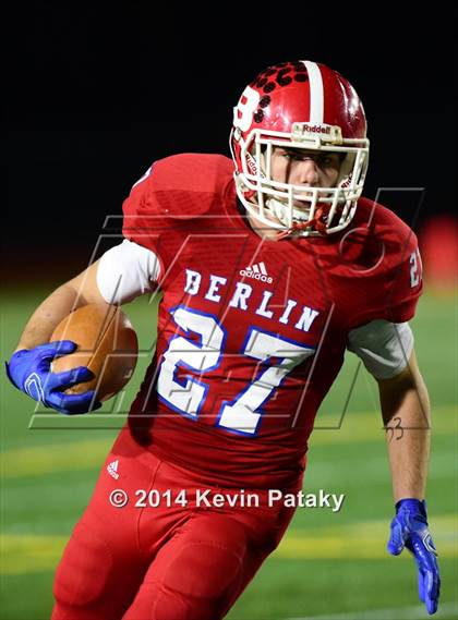 Thumbnail 1 in Brookfield vs. Berlin (CIAC Class M-Large Final) photogallery.