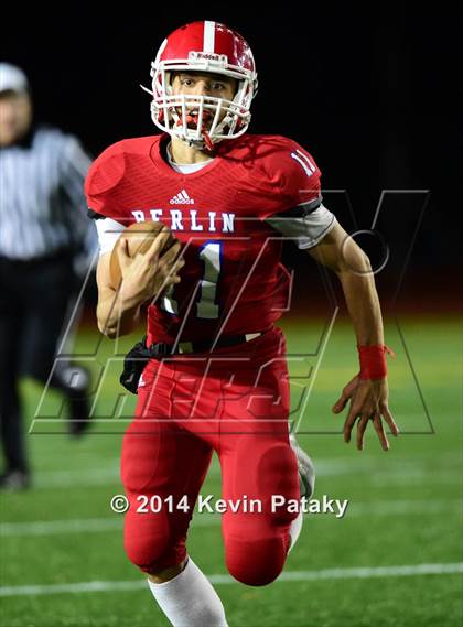 Thumbnail 1 in Brookfield vs. Berlin (CIAC Class M-Large Final) photogallery.