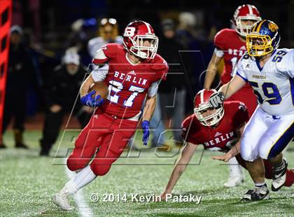 Thumbnail 1 in Brookfield vs. Berlin (CIAC Class M-Large Final) photogallery.