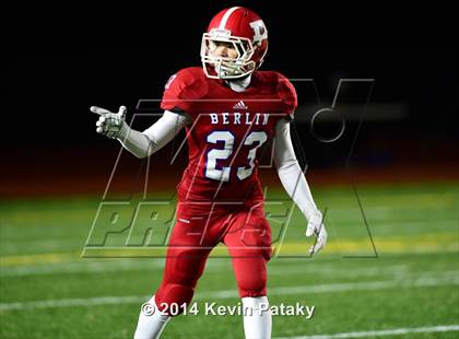 Thumbnail 3 in Brookfield vs. Berlin (CIAC Class M-Large Final) photogallery.