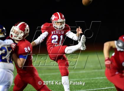 Thumbnail 1 in Brookfield vs. Berlin (CIAC Class M-Large Final) photogallery.