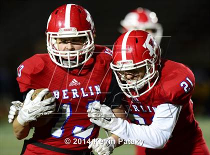 Thumbnail 1 in Brookfield vs. Berlin (CIAC Class M-Large Final) photogallery.