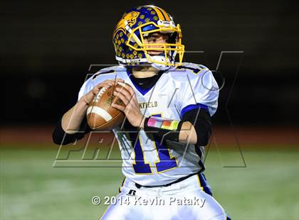 Thumbnail 2 in Brookfield vs. Berlin (CIAC Class M-Large Final) photogallery.