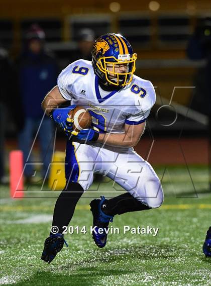 Thumbnail 3 in Brookfield vs. Berlin (CIAC Class M-Large Final) photogallery.