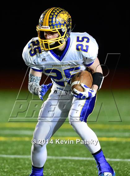 Thumbnail 2 in Brookfield vs. Berlin (CIAC Class M-Large Final) photogallery.