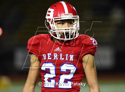 Thumbnail 1 in Brookfield vs. Berlin (CIAC Class M-Large Final) photogallery.