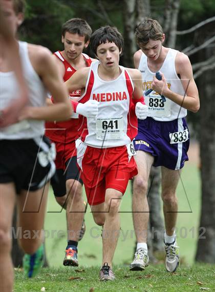 Thumbnail 1 in NYSPHSAA Cross Country Championships (Boys Class C) photogallery.