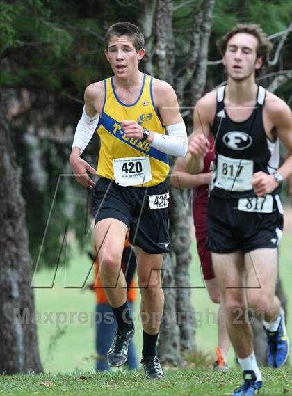 Thumbnail 1 in NYSPHSAA Cross Country Championships (Boys Class C) photogallery.