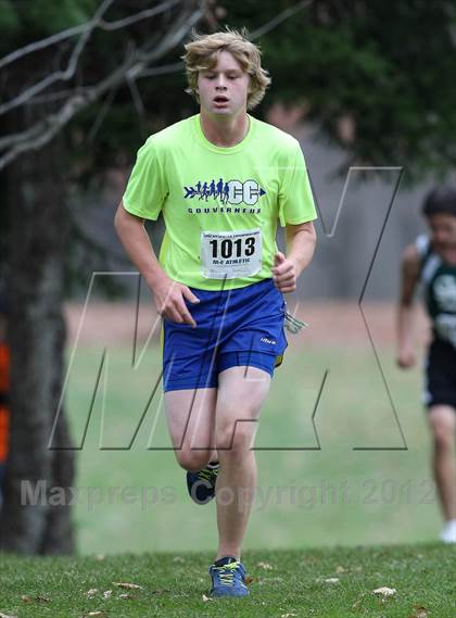 Thumbnail 1 in NYSPHSAA Cross Country Championships (Boys Class C) photogallery.