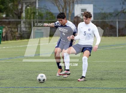 Thumbnail 3 in Moody vs. Bryant photogallery.