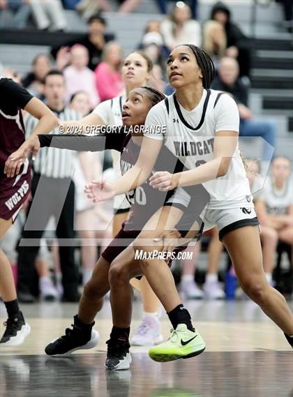 Thumbnail 1 in Mansfield Timberview vs Guyer photogallery.