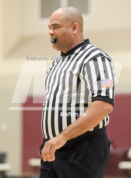Thumbnail 2 in Sacramento Adventist vs. La Quinta (Rancho Mirage Holiday Invitational) photogallery.