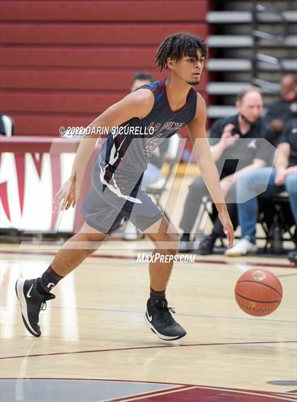Thumbnail 2 in Sacramento Adventist vs. La Quinta (Rancho Mirage Holiday Invitational) photogallery.