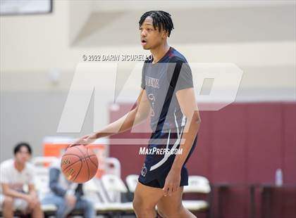 Thumbnail 3 in Sacramento Adventist vs. La Quinta (Rancho Mirage Holiday Invitational) photogallery.