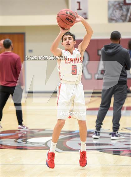 Thumbnail 2 in Sacramento Adventist vs. La Quinta (Rancho Mirage Holiday Invitational) photogallery.